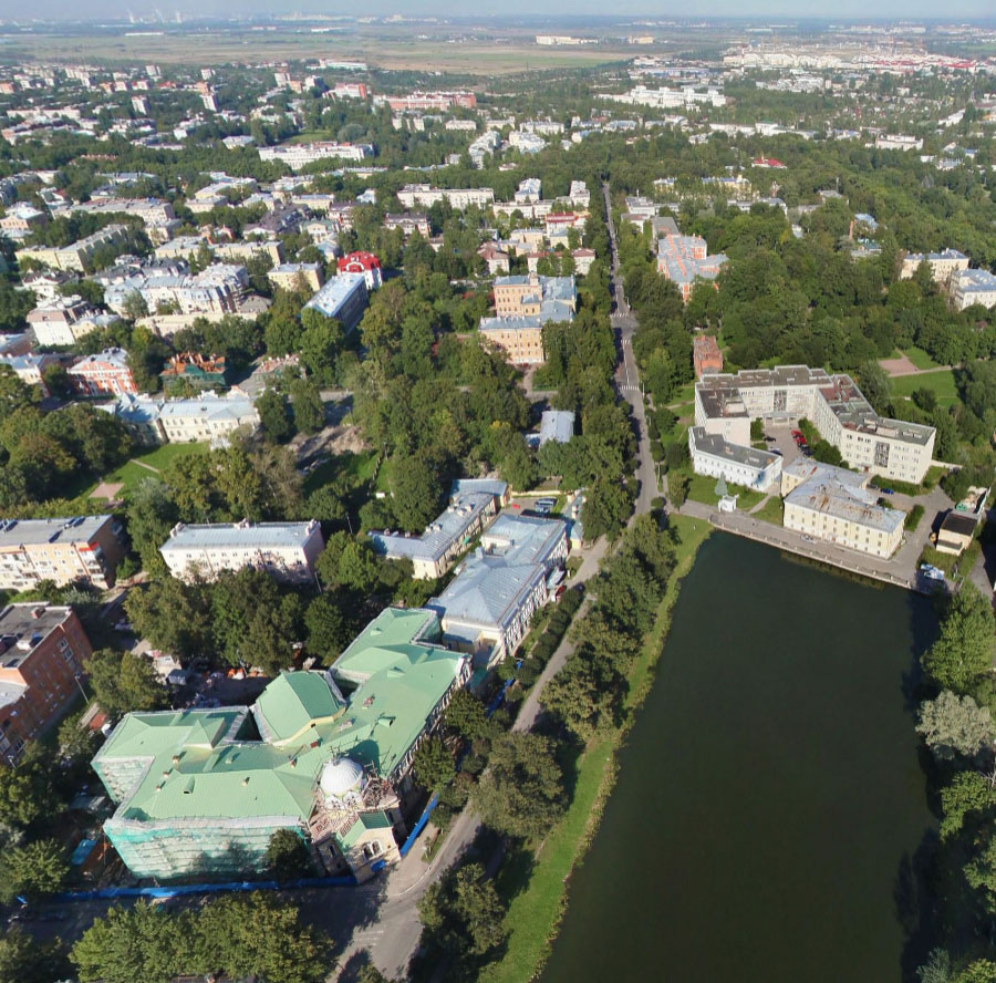 Городовая ратуша и Николаевская гимназия. Царское Село - город Пушкин -  Путеводитель